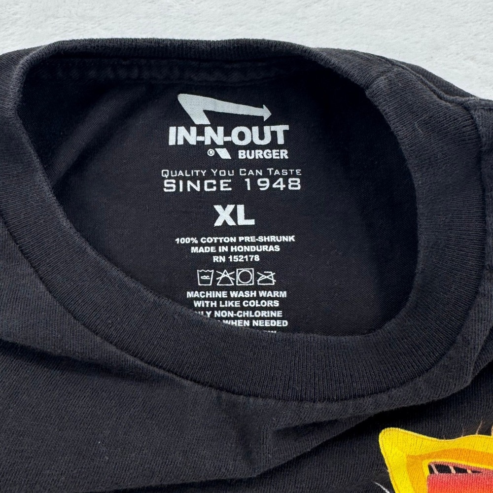 In-N-Out Burger T-Shirt Mens XL Black Good 70th Anniversary Vladimir Kush - Picture 2 of 9